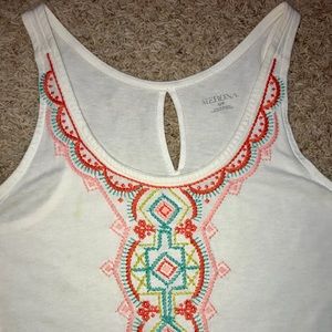 Target Mossimo embroidered keyhole tank top